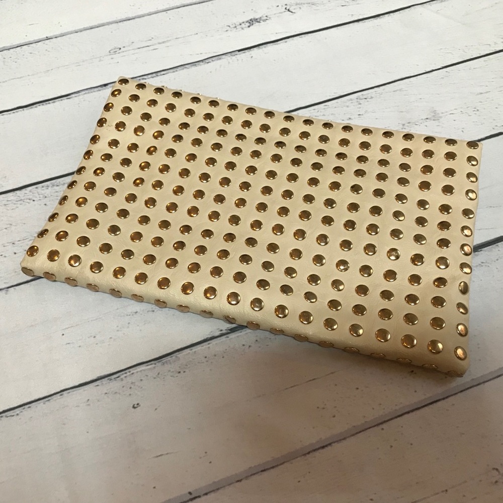 ❗️FINAL PRICE ❗️Brass Studded Faux Leather Clutch - Picture 4 of 7